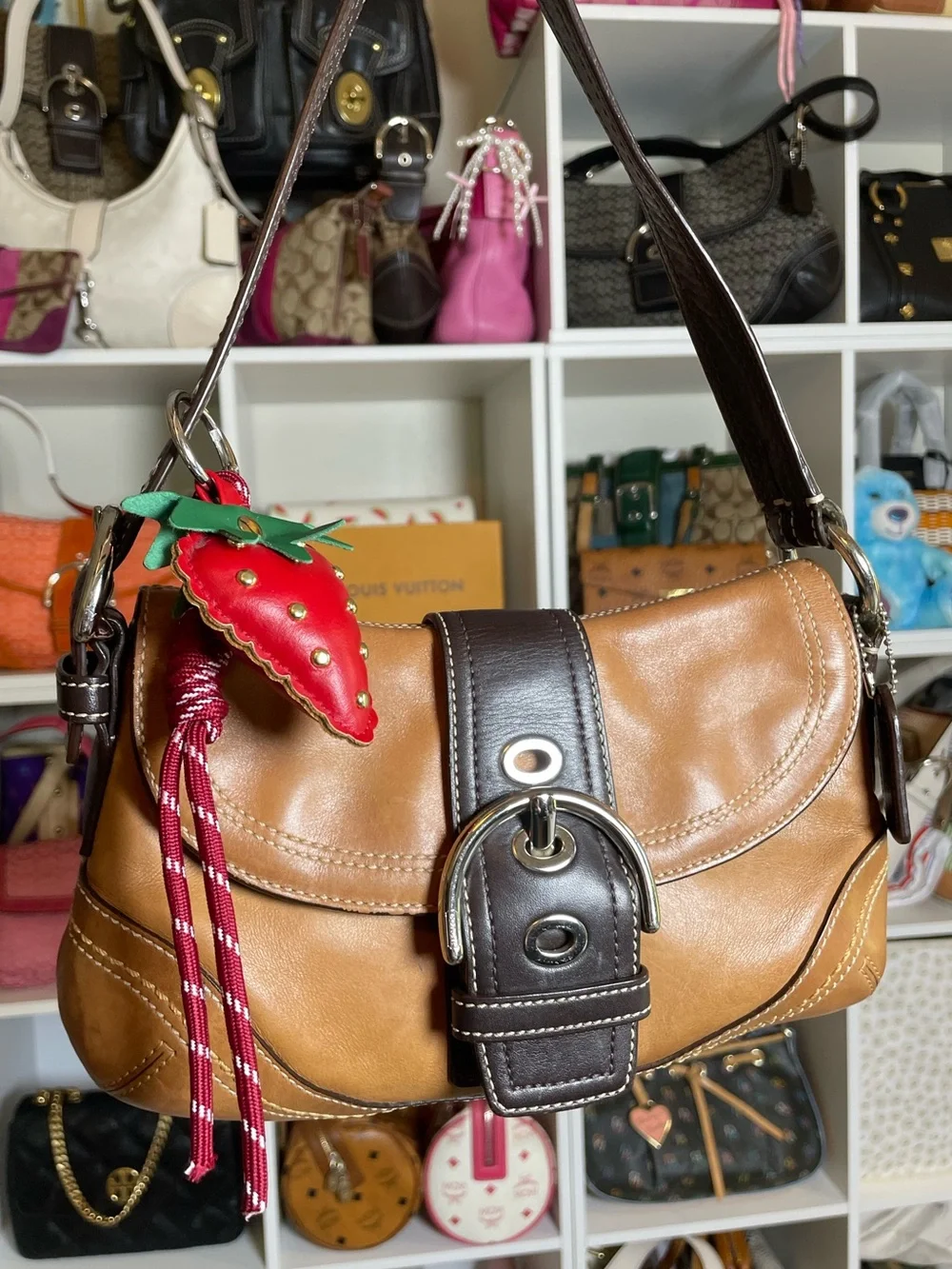 Coach Y2K Brown Duo-Tone Leather Soho  Shoulder Bag 🍓 🍫- F10909